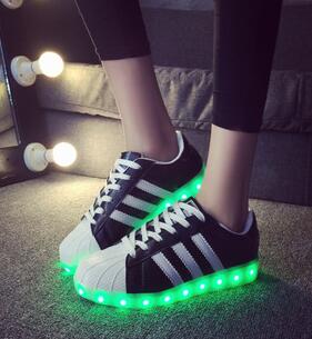 adidas femme lumineuse adidas femme lumineuse
